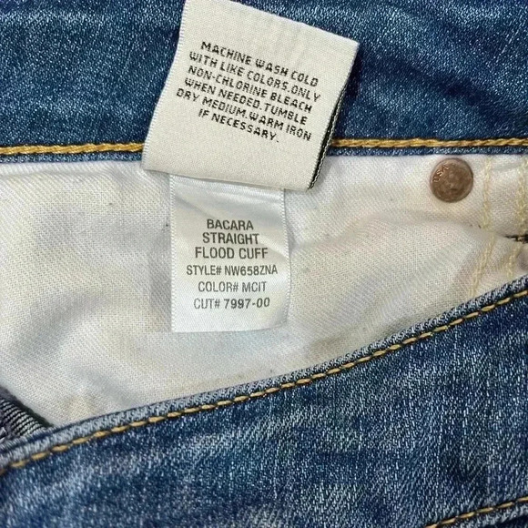 Hudson Bacara Straight Flood  Crop JeansWomens Denim Size 28 Medium Wash - Picture 7 of 8